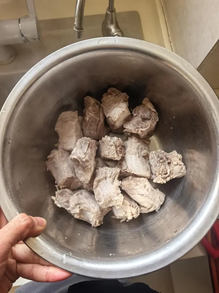 话梅雪碧排骨 第 3 步