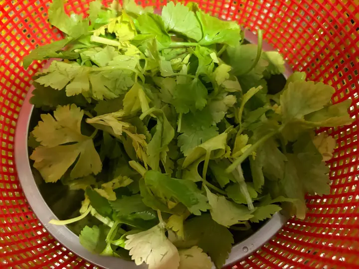 芹菜炒猪腰 第 4 步