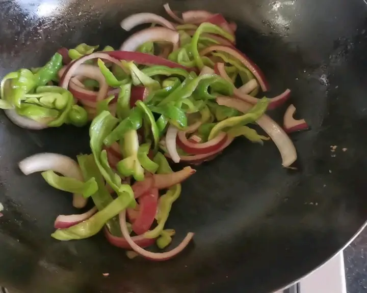 小炒松板肉 第 8 步