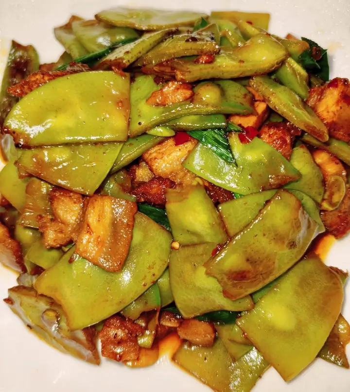 扁豆炒五花肉 第 1 步