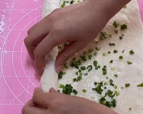 葱香发面饼 第 4 步