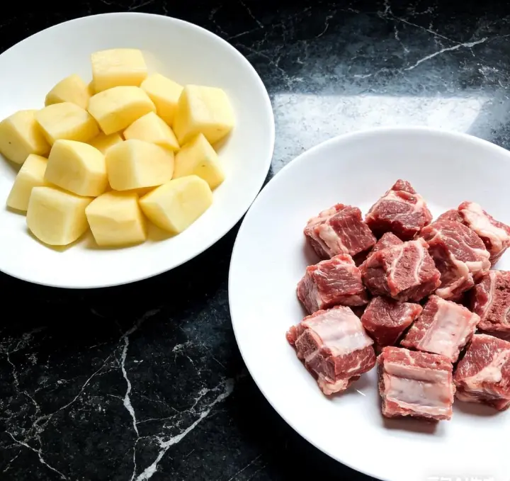 高压锅土豆烧牛肉 第 1 步