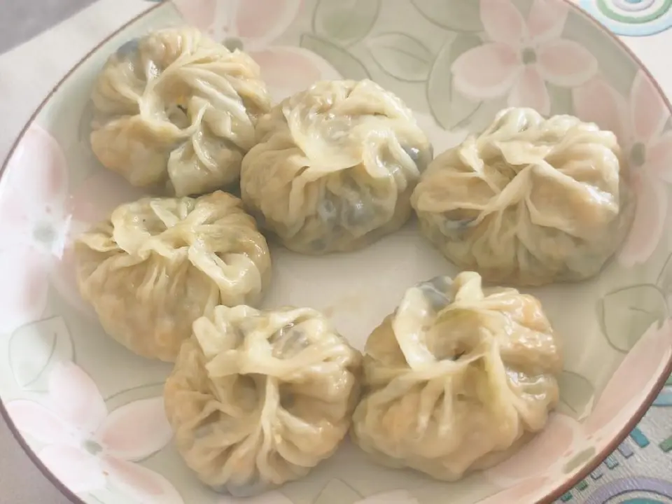 虾滑包菜水晶包成品图