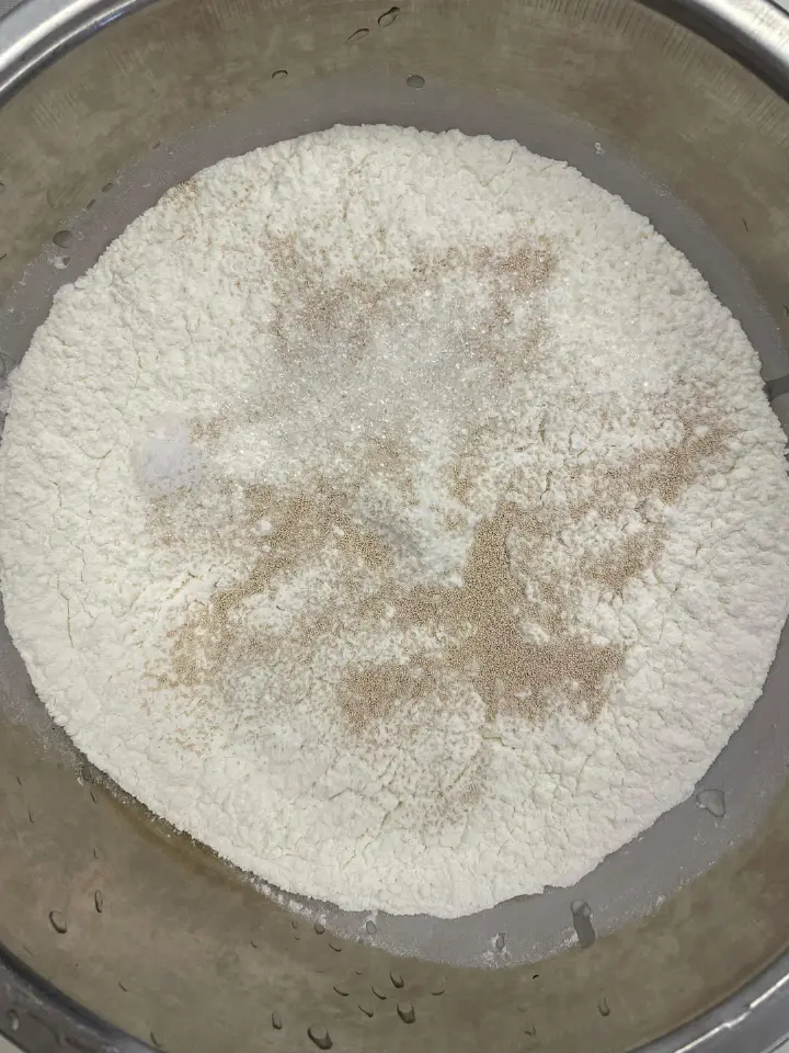 葱香肉饼 第 1 步