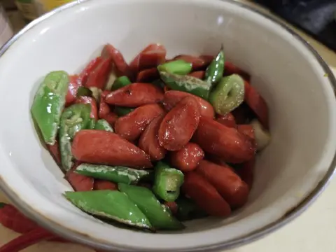 辣椒炒火腿肠