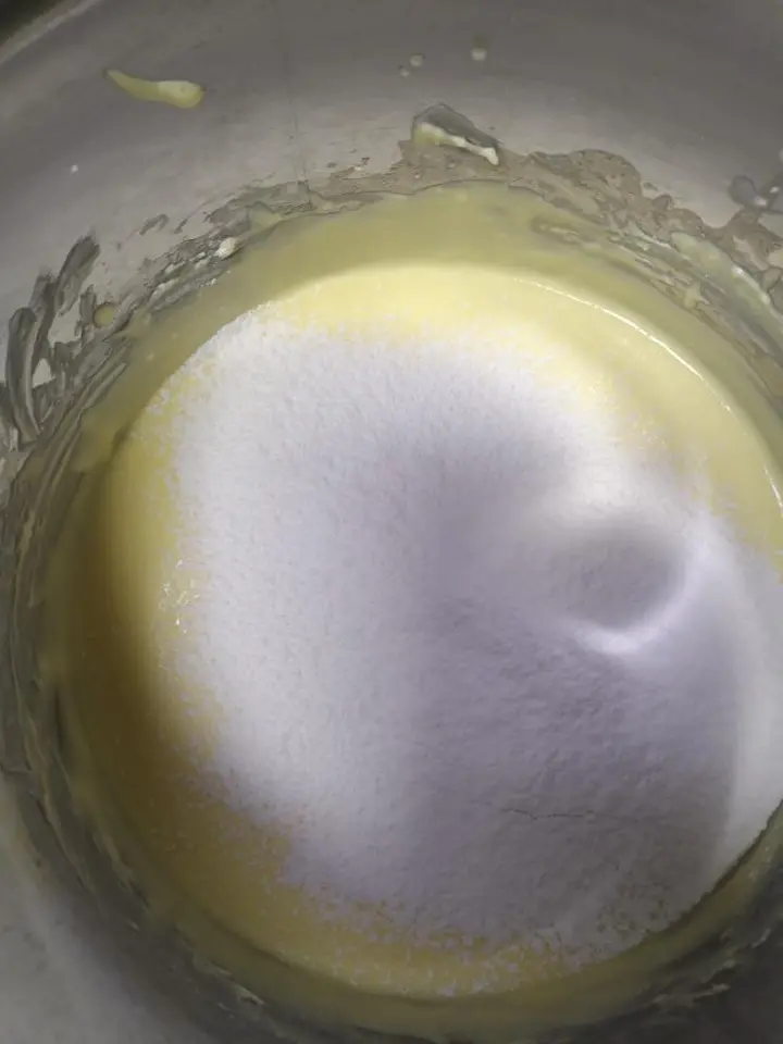 6寸轻乳酪蛋糕 第 5 步