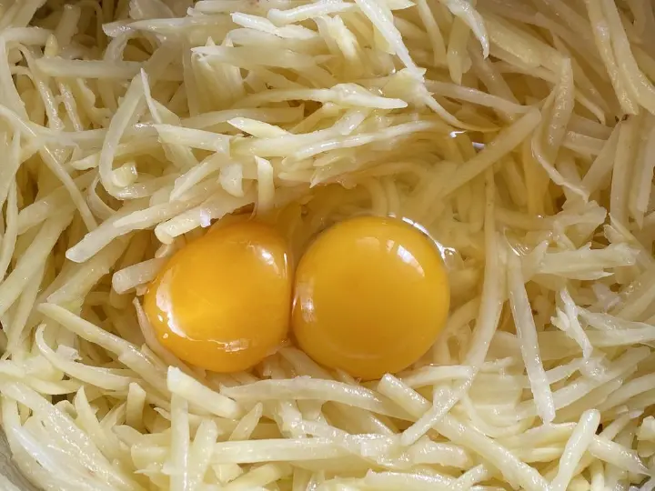 香脆土豆饼 第 5 步