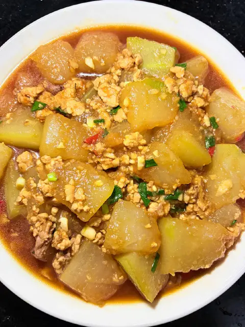 沙姜肉末焖冬瓜