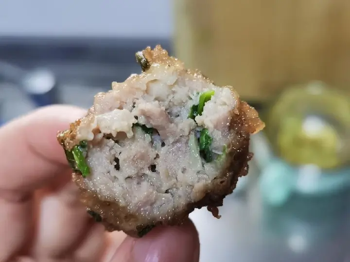 香葱小肉圆 第 10 步
