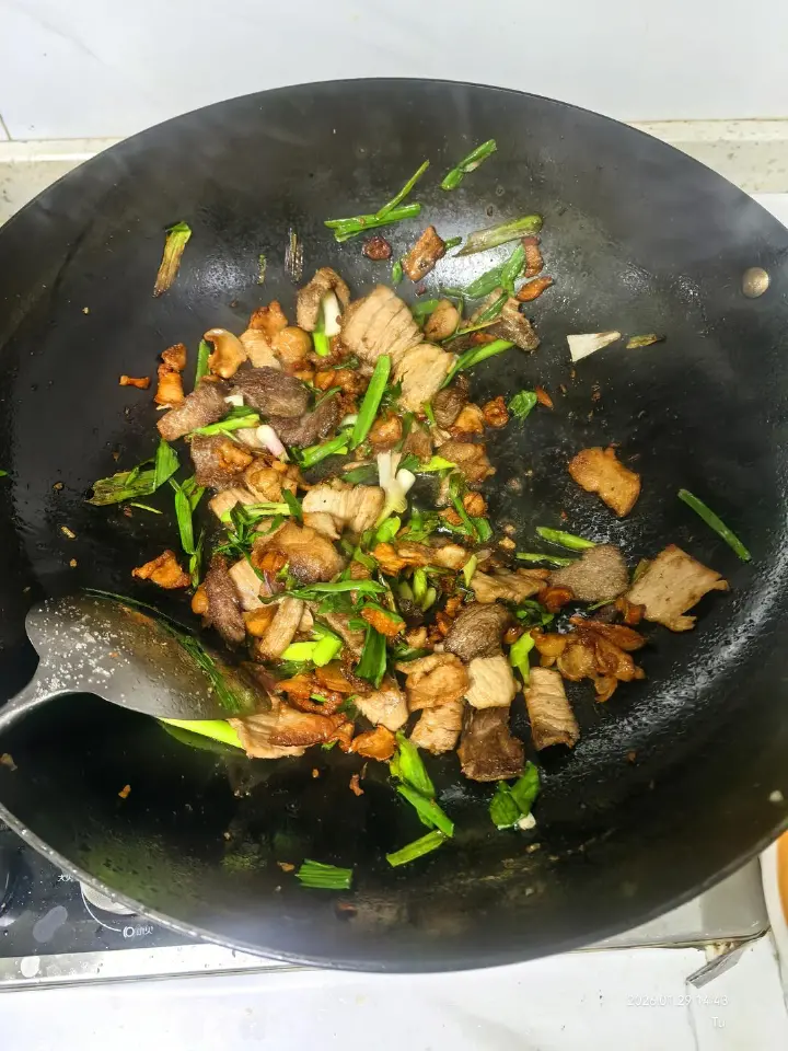 蒜苗回锅肉 第 10 步