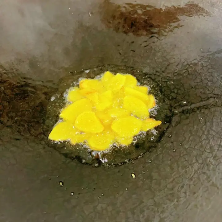 锅仔腊板鸡 第 3 步