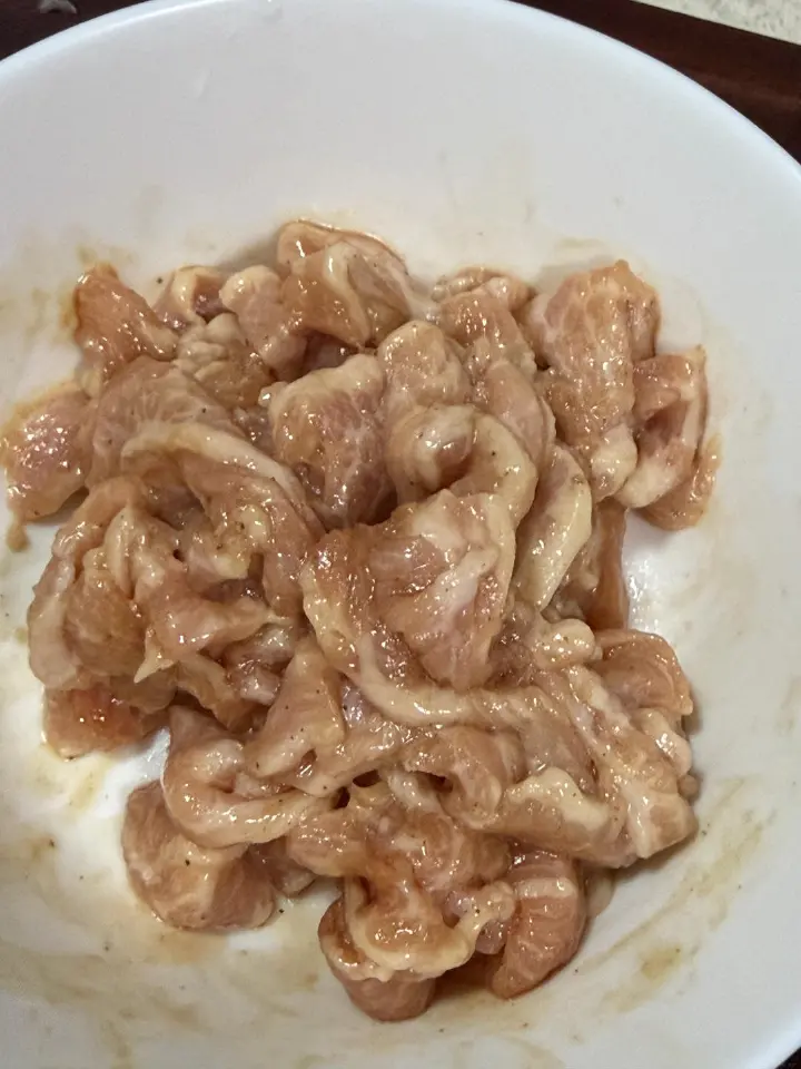莴笋木耳炒肉片 第 10 步