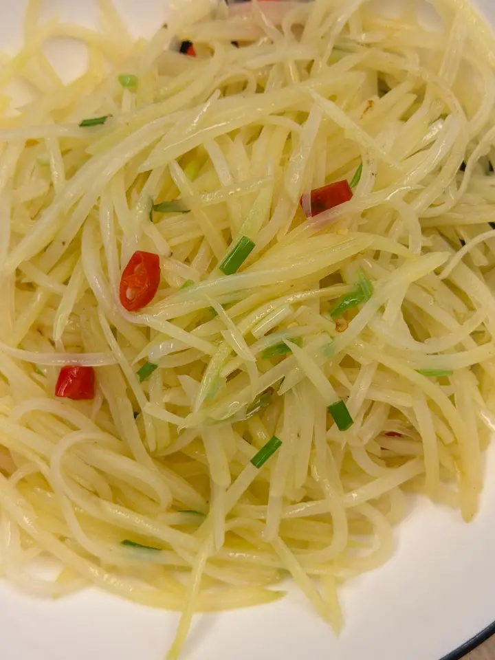 酸辣土豆丝 第 1 步