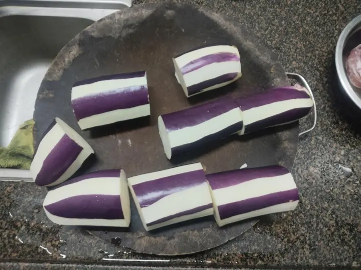 咸鱼茄子煲 第 3 步