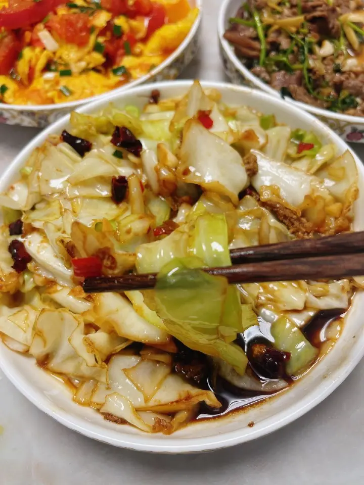 家常炒包菜 第 2 步