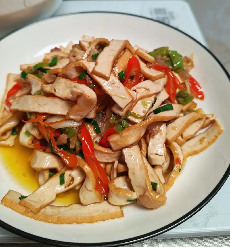 香干炒肉成品图