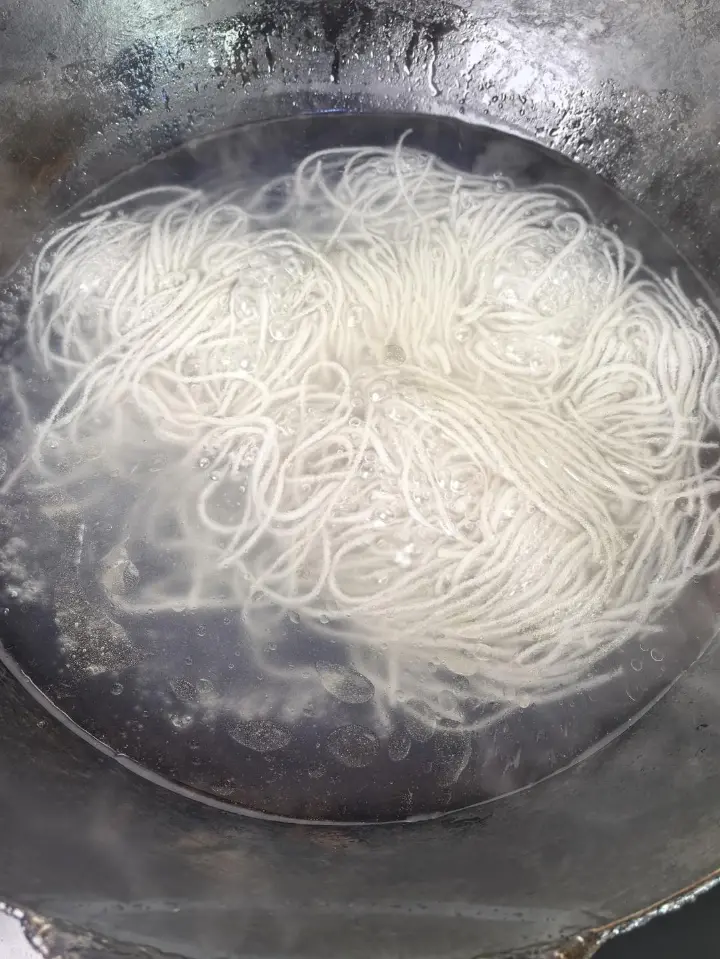 蚂蚁上树 第 4 步