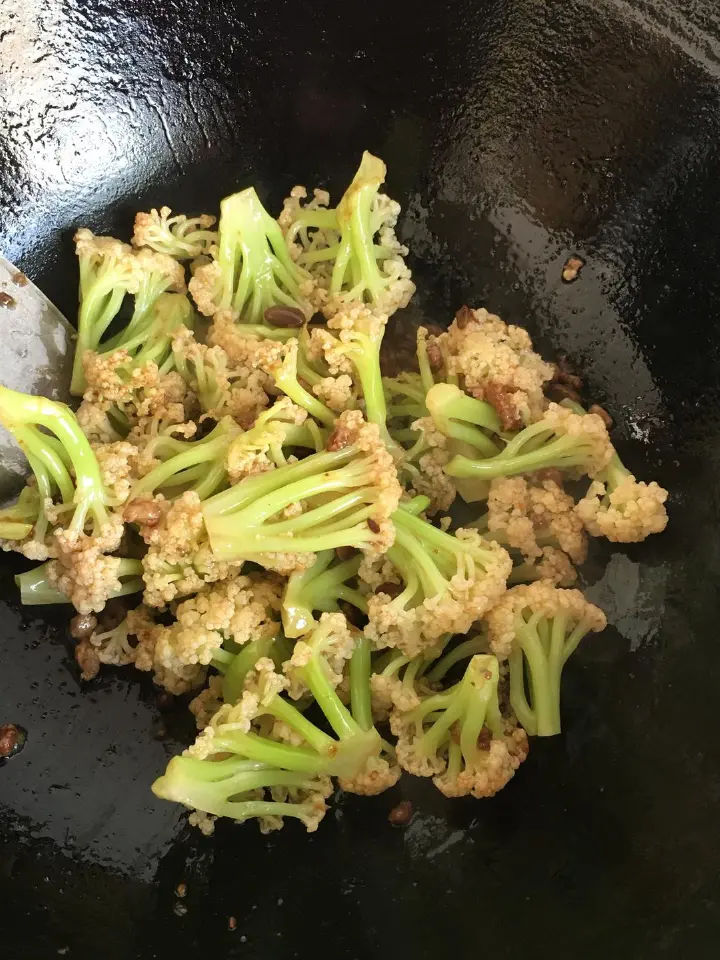 小炒有机花菜 第 10 步