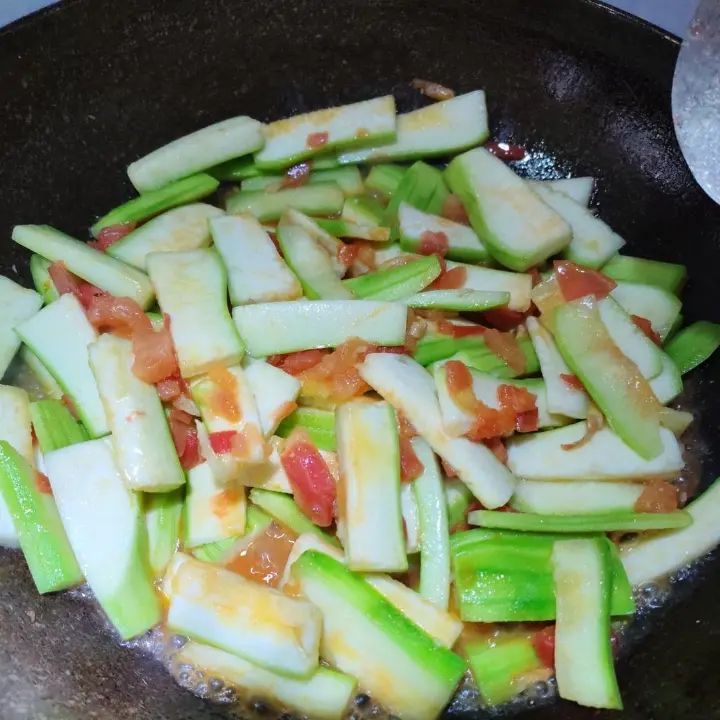 番茄炒丝瓜 第 7 步