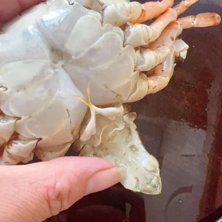 避风塘双拼炒蟹 第 4 步