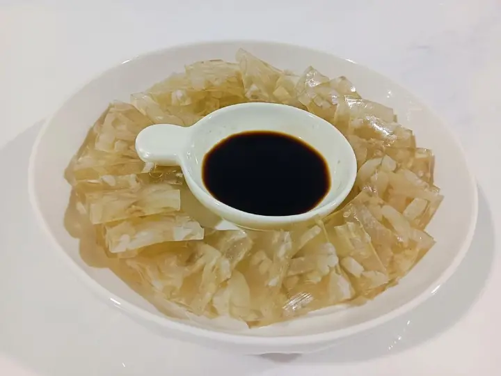 白玉菇炒鸡蛋 第 6 步