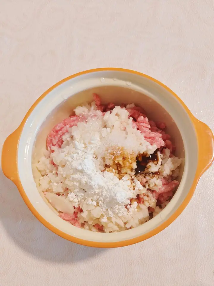 马蹄蒸肉饼 第 2 步