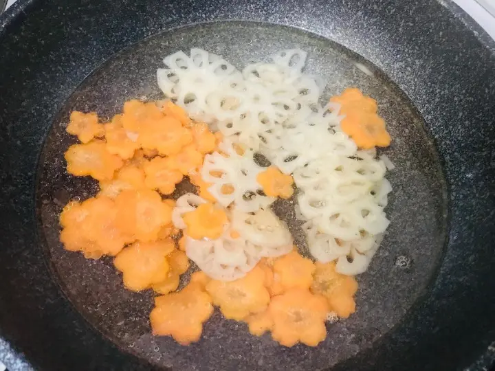 荷塘小炒 第 3 步