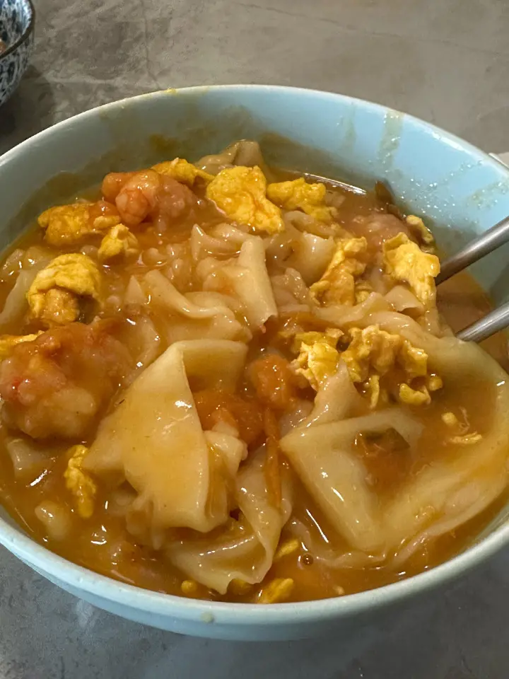 西红柿鸡蛋虾滑水扯面 第 13 步