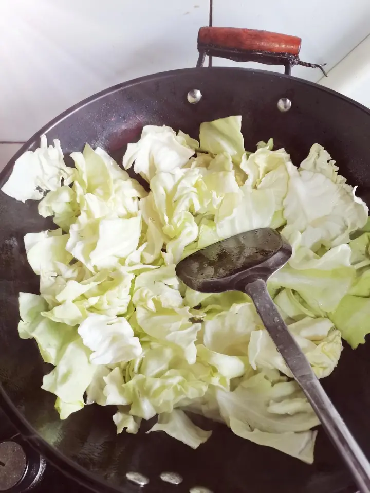 手撕包菜 第 4 步