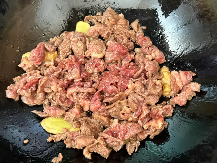 苦瓜炒牛肉 第 3 步