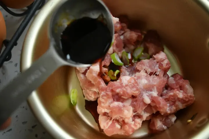 大虾肉蛋堡 第 2 步