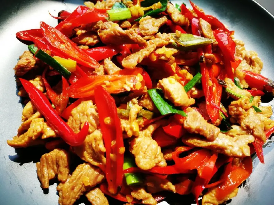 湖南辣椒小炒肉成品图