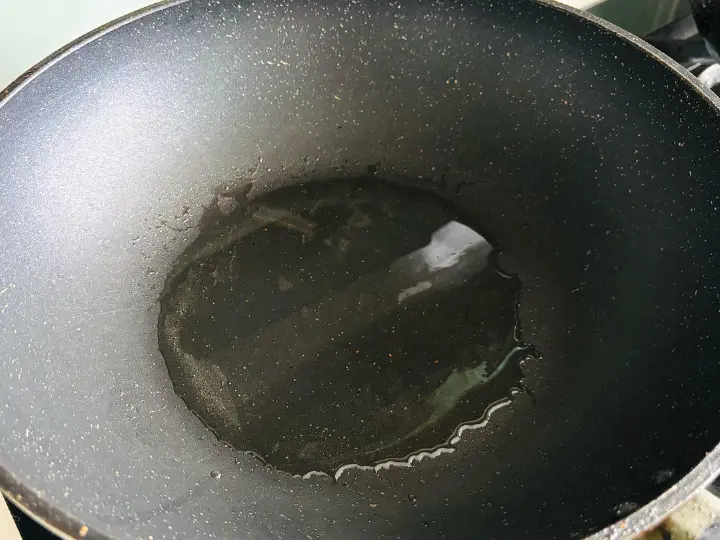 土豆牛腩炖虎皮辣椒 第 10 步