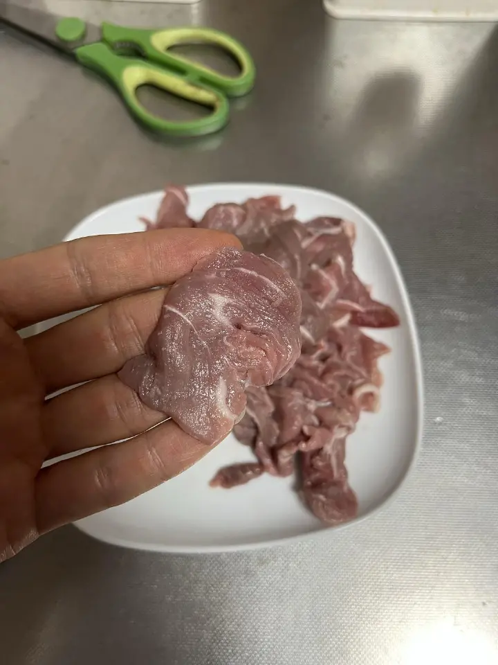 丝瓜蒸牛肉 第 2 步