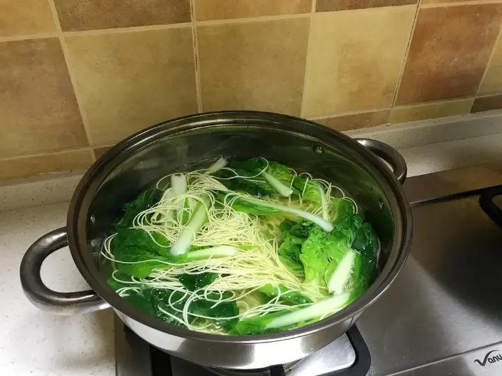 快手卤牛肉面 第 2 步