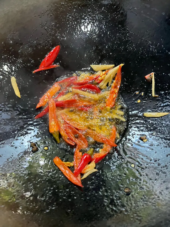 酸辣泡椒藕丝 第 1 步
