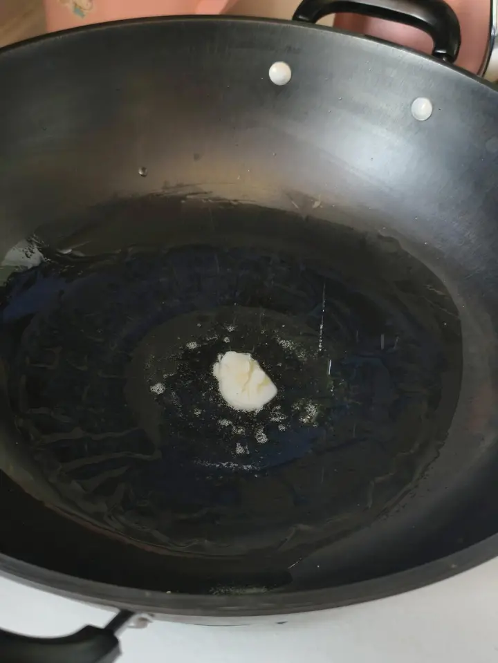 西红柿炒鸡蛋 第 4 步