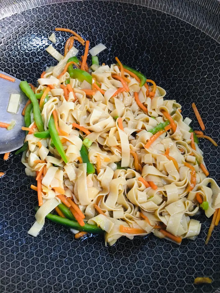 酸甜炒豆皮 第 6 步