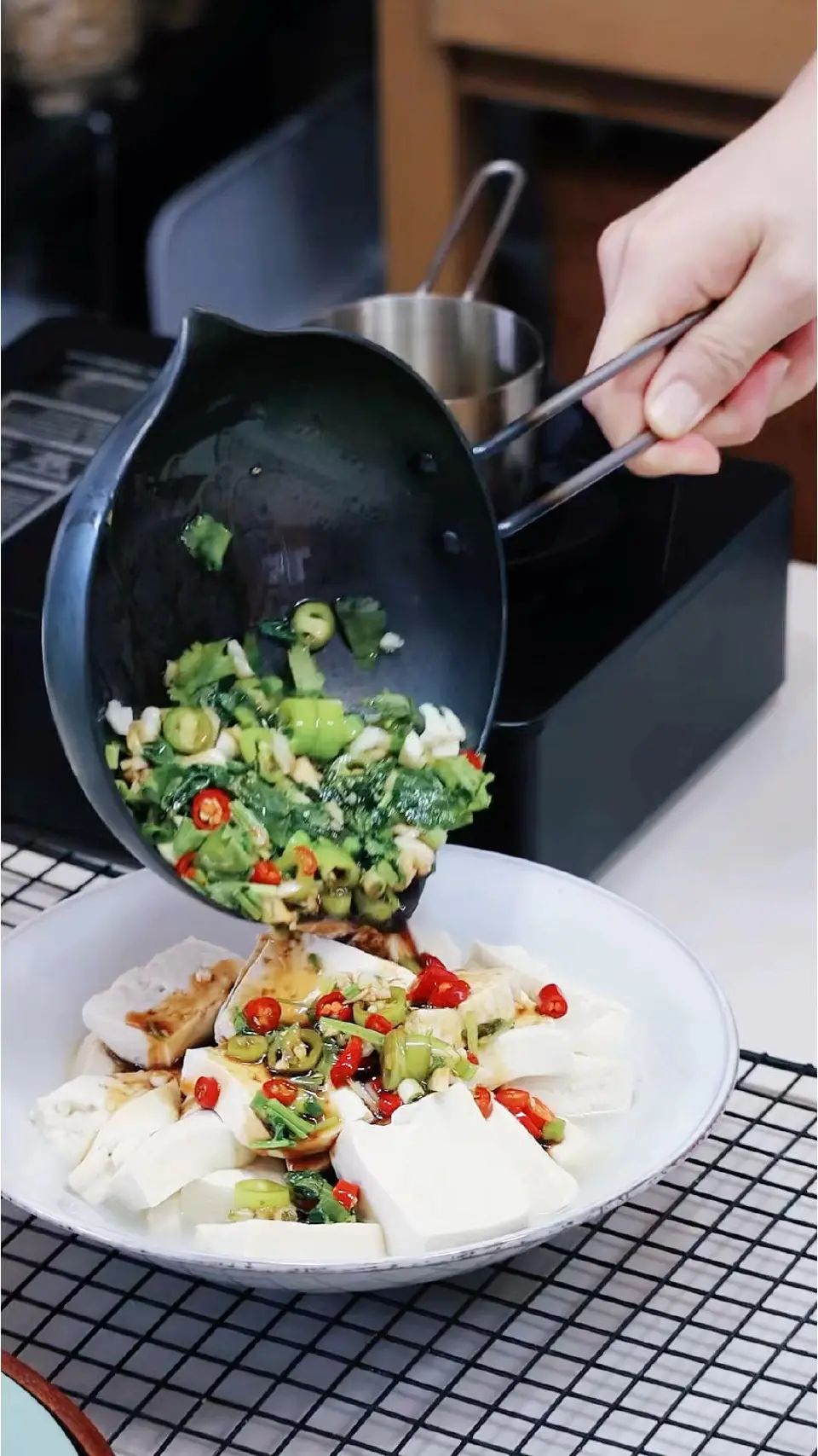 油泼豆腐成品图