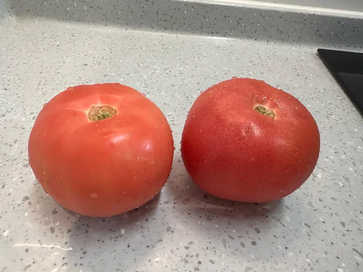 西红柿炒菜花 第 2 步