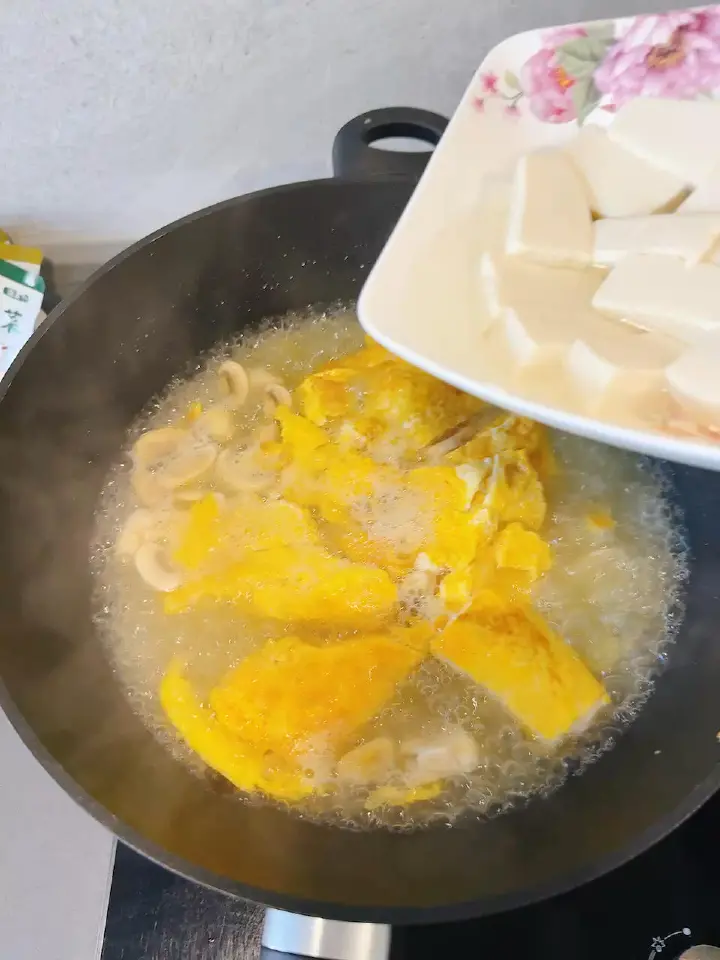 裙带菜豆腐蛋花汤 第 13 步