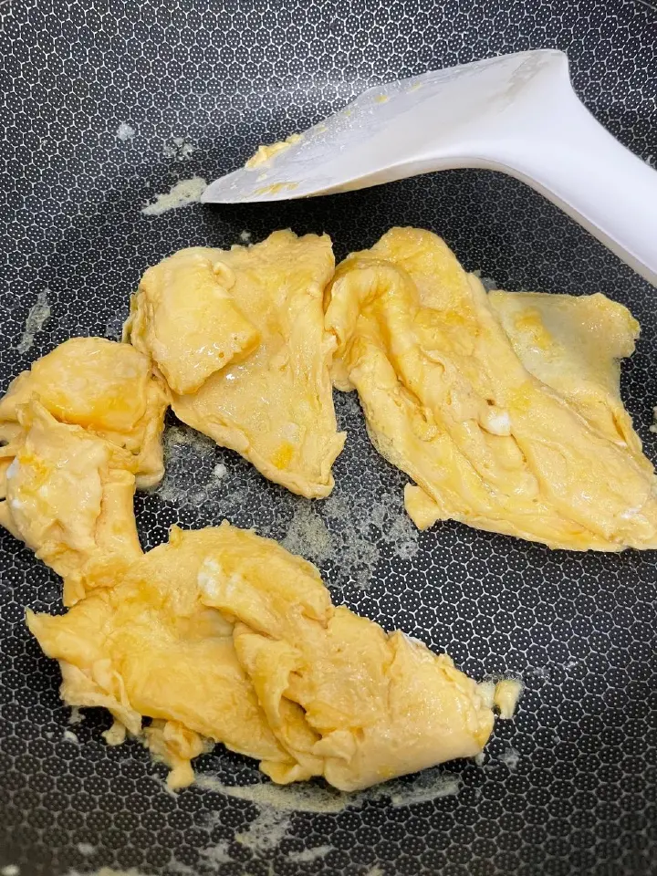 黄瓜炒鸡蛋 第 3 步