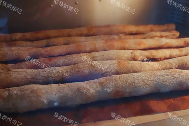 鸡枞菌香肠法棍面包条 第 16 步