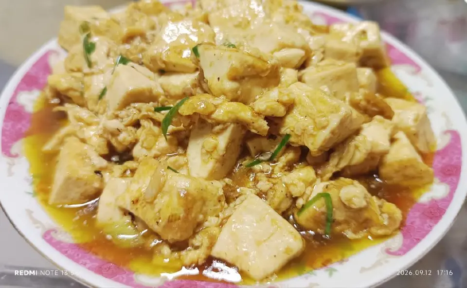 鸡蛋抱豆腐成品图