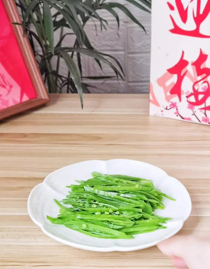 凉拌荷兰豆烟熏火腿 第 4 步