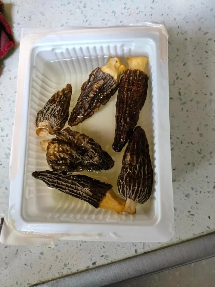 咸蛋黄三鲜汤 第 3 步
