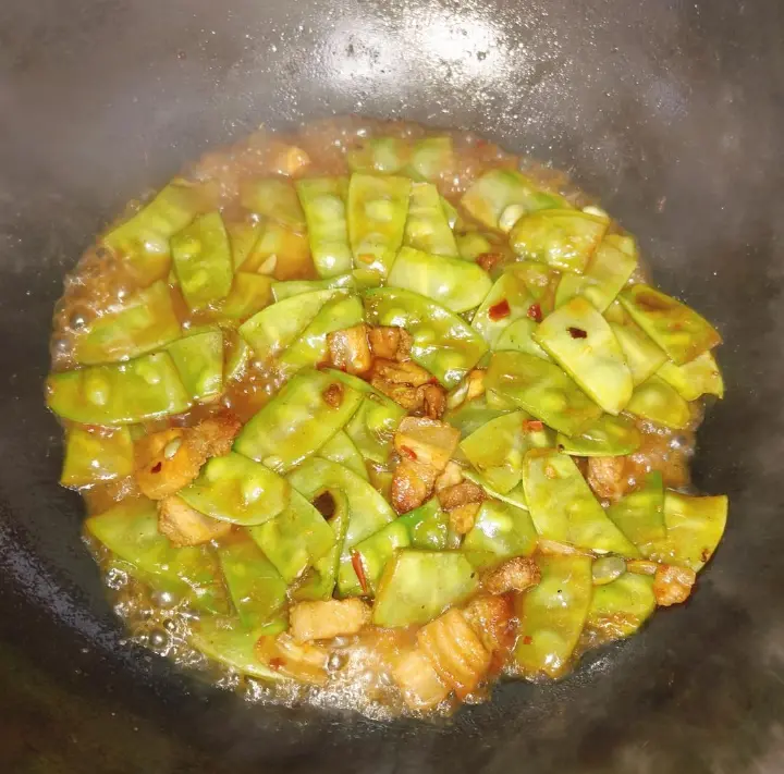 扁豆炒五花肉 第 8 步