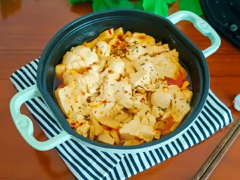 酱香豆腐青鱼煲