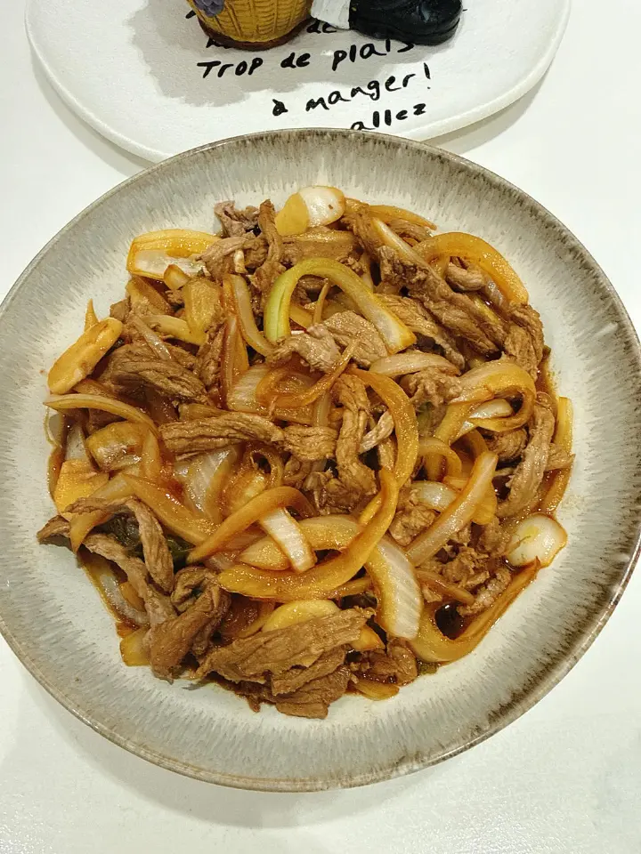 洋葱炒牛肉丝 第 12 步