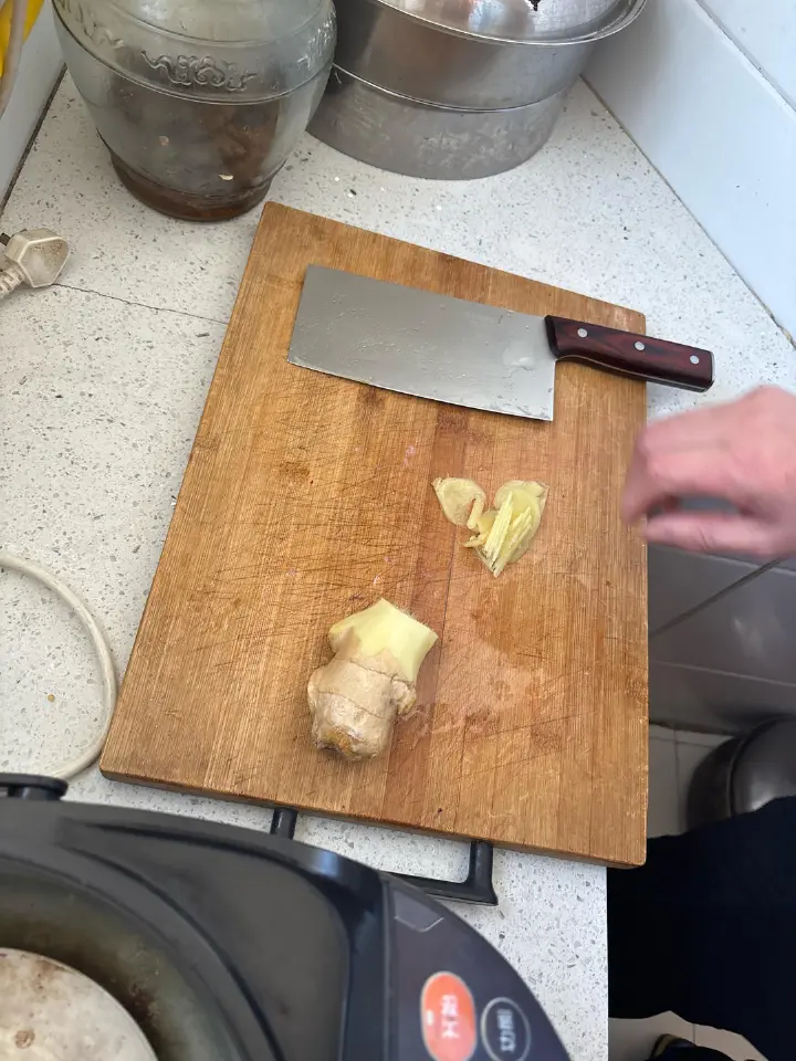 红烧黄骨鱼 第 1 步